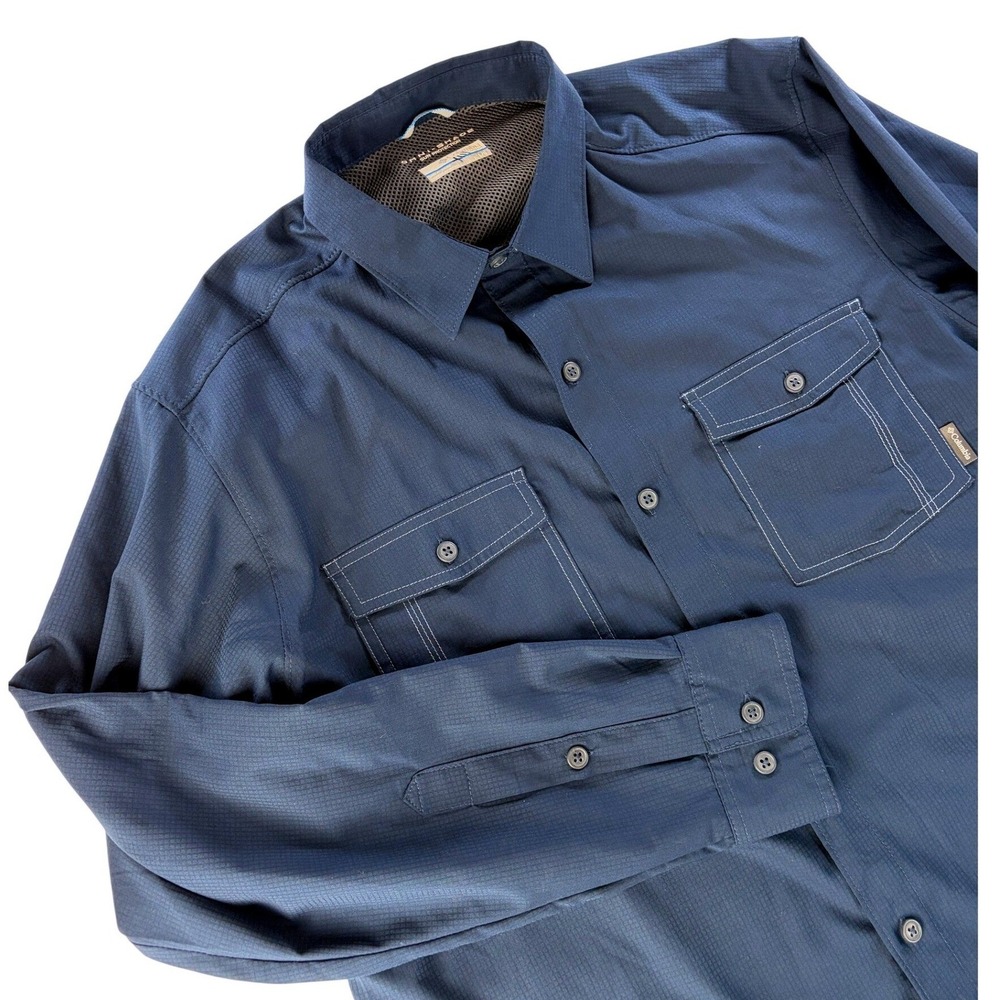 Columbia Button Up Shirt Mens L Omni-Shade Long Sleeve Hiking Navy Blue Outdoor